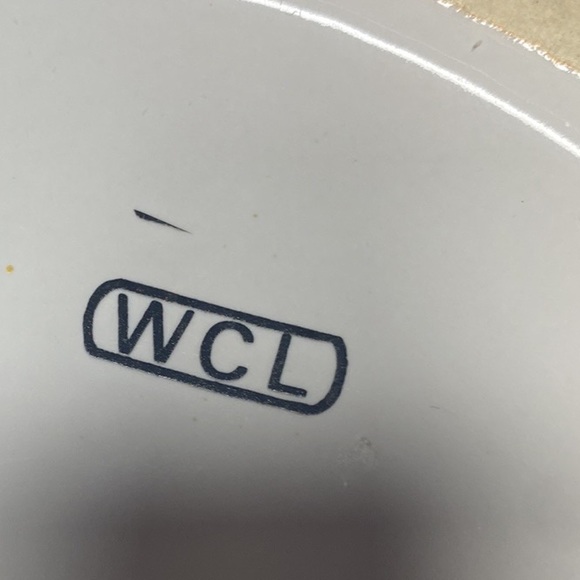 Ceramic Large Dog Bowl - Picture 5 of 6